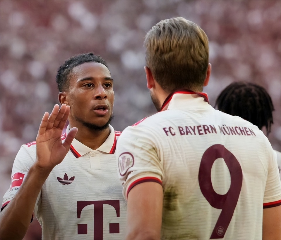 包含拜仁慕尼黑训练开放日，集结日迎来里程碑引欢呼，NBA总决赛在即，训练强度明显提升的词条