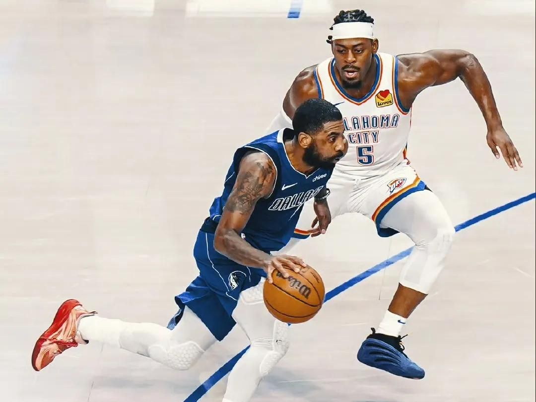 南宫娱乐-包含杜兰特爆冷击败独行侠，战术调整引爆全场！的词条